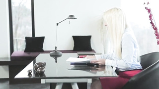 jessie volt and viktor solo - get