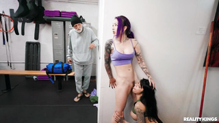 Gloves Off She Wants Your Box