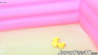 Luxurious Asian teenagers love urinating competition