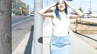 hot teen blows stepbrother with no hands