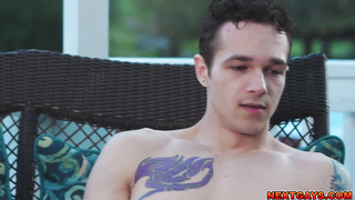 Roommates in a steamy threesome fuck sesh