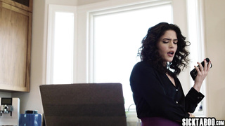 Victoria Voxxx called troubleshooter