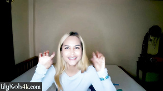 Wet Asian teen masturbated after posing