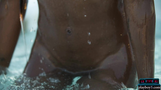 Ebony beauty from Cameroon gets naked