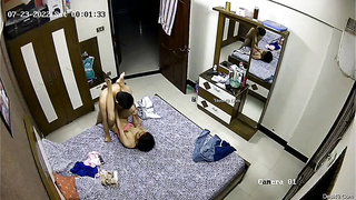 Dost ki Biwi ko usi ke ghar me choda cctv ne pakad liya