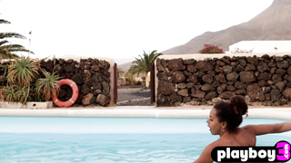 Perfect ass black teen posed outdoor