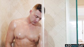 Des Irez becomes caught up in the fantasy