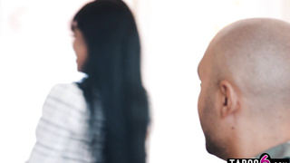 Fiance fucked Asian MILF wedding planner