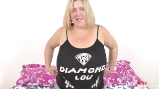 Melons Marie's big tits bounce as she is fucked