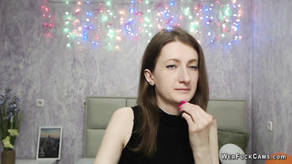 Amateur solo babe show bra on webcam