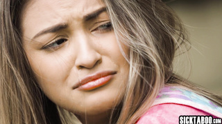 Popular teen fucked her sexy friend