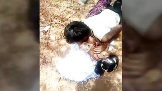 Desi Indian Outdoor for more video join our telegram channel @rehana980