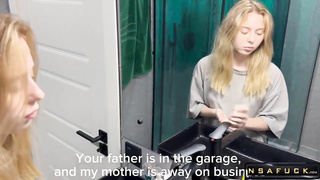 Stepsister gave a blowjob and allowed he