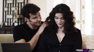 Jay troubleshoot Victoria's laptop and pussy