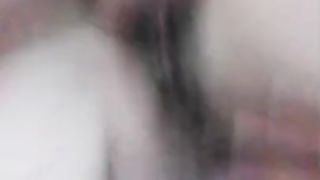 网红刘婷精彩演绎学生看到老师今天穿着高跟丝袜很性感就尾随跟到家里和老师发生性关系