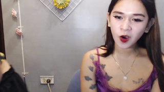 Asian Hotties Enjoy Webcam Session Together