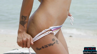 Super hot Asian models strip off bikinis