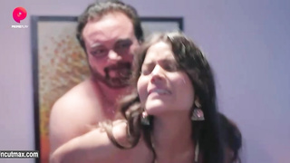 Chokidar Ne Bhabhi Ko Pel Diya