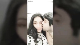 Dost ki Behan ko kiss kiya for more video join our telegram channel @rehana980