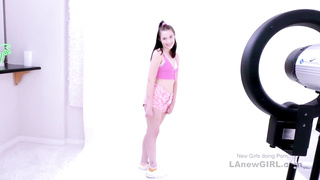 Sweet teen girl knows her way around the cock