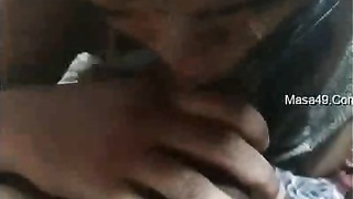 Desi Village mom sucking for more video visit : Indiandesihd.com