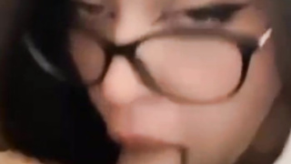 Curvy Latina Blowjob at First Date