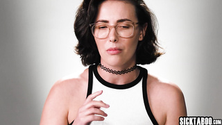 Horny MILF Casey Calvert masturbate