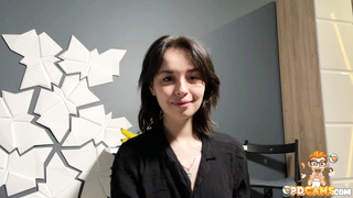 Teen girl using banana to cum