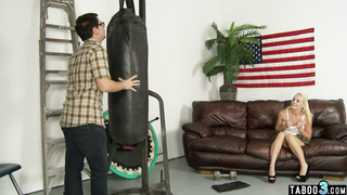 Bros strength makes stepsisters cunt wet