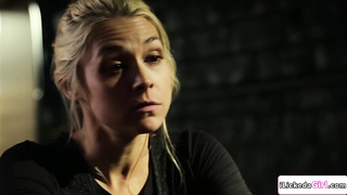 Lesbian soldier makes hot latina squirt