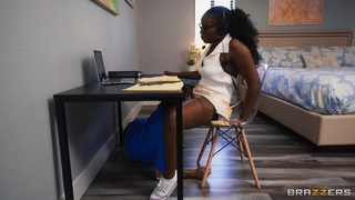 Stepbro Eat My Pussy While I Study