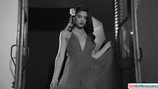 Ts model Zariah Aura bangs photographer