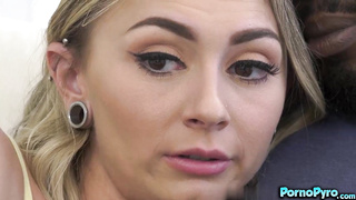 Chloe Temple Sucks Black BF With Stepmom