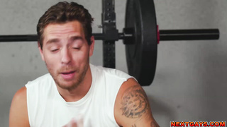 Carter Woods wants Aiden Masters bareback sex