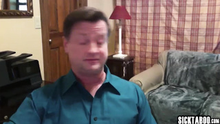 MILF is only interested in solo fucking