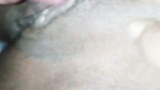 Srilanka Damsel Ejaculation .රට ඉදන් අපුදුවට බාප්පා දිවදානව