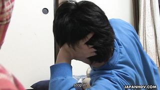 Chinese super-bitch is getting her humid gash finger pulverized