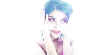 JINX RECEIVES BEEFSTICK, GET JINXED