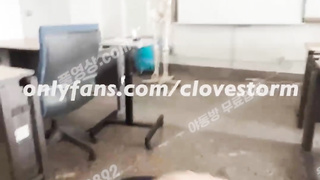 3934 온리팬스 clovestormm 강의실에서 한판하고 입으로 마무리 텔레 UB892