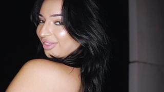 Middle eastern tea with Kiana Kumani