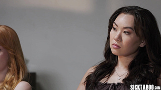 Lustful babes fucks male sex addict