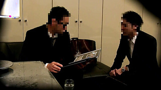 Masseuse Gives Customer Full Body Japanese Massage