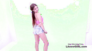 Young 19yo blonde gets teen pussy fucked