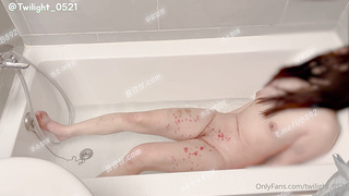 4011 변녀 벨라 onlyfans 트와일라잇 욕조에서 저온초 텔레 UB892