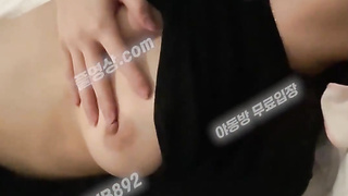 4013 중국 작가 몸매좋은 노팬티녀 직찍버전 텔레 UB892