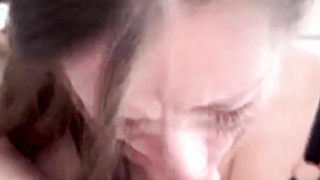 Teen Beauty Wants Cumshot