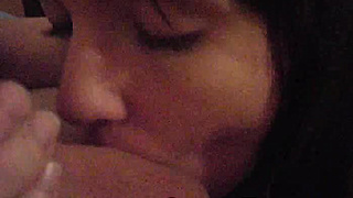 Amateur Very Sexy And Petite Giving Great Head
