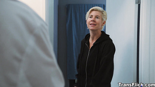 Trandroids Khloe Kay fucks Siri Dahl dripping pussy