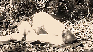 ANTIQUE FUCK ORGASM IN TEH WOODS