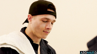 There are hunks. Then there are SUPER HUNKS!